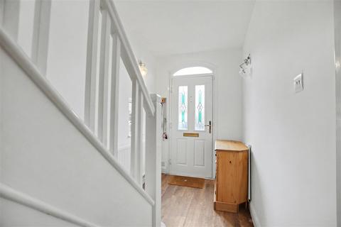 3 bedroom semi-detached house for sale, West Crescent, Beeston, Nottingham
