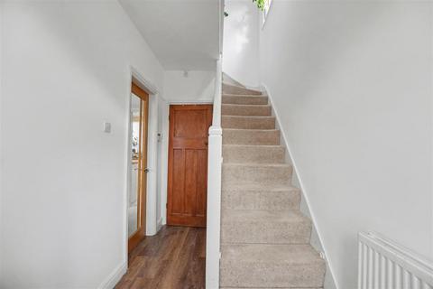 3 bedroom semi-detached house for sale, West Crescent, Beeston, Nottingham