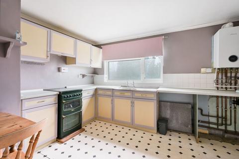 2 bedroom flat for sale, Wray Common Road, Reigate RH2