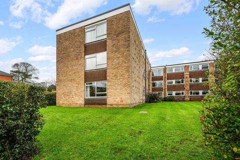 2 bedroom flat for sale, Wray Common Road, Reigate RH2