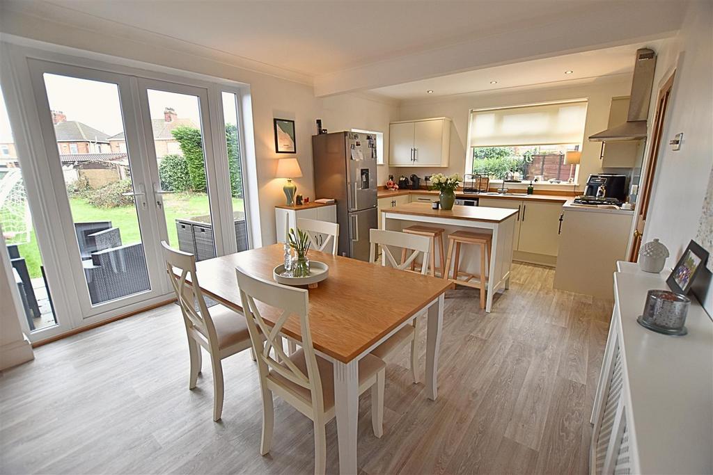 Living kitchen diner