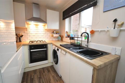 2 bedroom semi-detached house for sale, Lea Park Close, Leeds, West Yorkshire