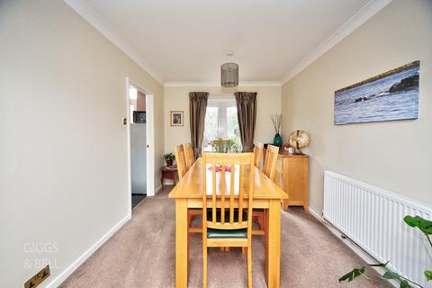 3 bedroom semi-detached house for sale, Luton, Bedfordshire, LU2