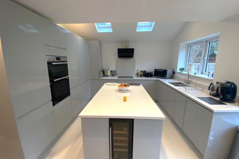 4 bedroom semi-detached house for sale, Jubilee Avenue, Ascot SL5