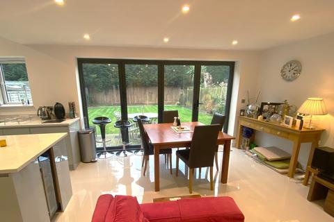 4 bedroom semi-detached house for sale, Jubilee Avenue, Ascot SL5