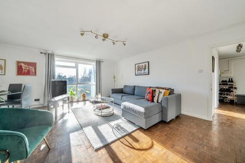 2 bedroom flat for sale, Park Road North, Chiswick, London, W4