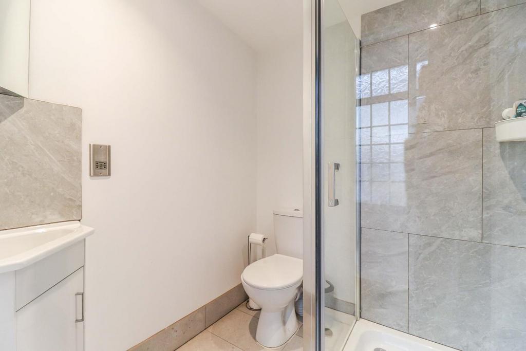 Shower Room In Studio