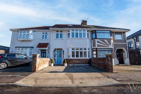 5 bedroom terraced house for sale, Maclennan Avenue, Rainham