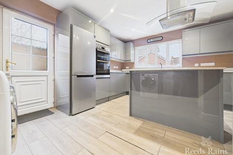 4 bedroom detached house for sale, Carwardine Close, Durham DL5