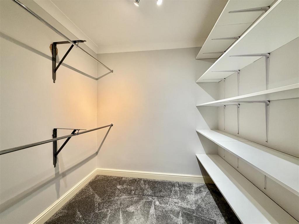 Walk In Wardrobe