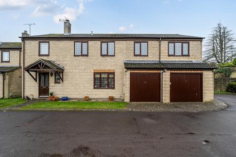 5 bedroom detached house for sale, Brookfield, Highworth, Swindon, SN6