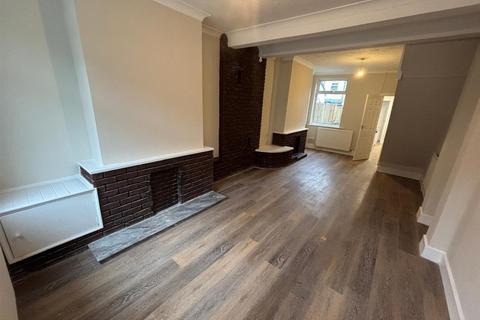 2 bedroom terraced house to rent, Selwyn Street, Stoke-On-Trent