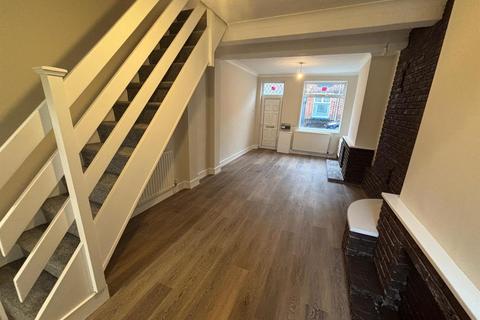 2 bedroom terraced house to rent, Selwyn Street, Stoke-On-Trent