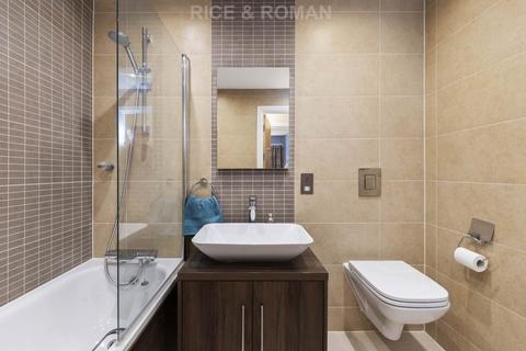 2 bedroom retirement property for sale, Oatlands Drive, Weybridge KT13