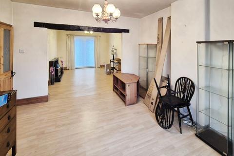 3 bedroom semi-detached house for sale, Naseby Road, Greater Manchester SK5