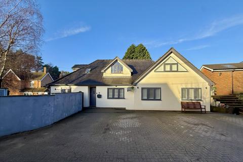 5 bedroom detached house for sale, Liphook Road, Whitehill GU35