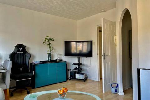 1 bedroom flat for sale, Rochester Court, Watford, WD25