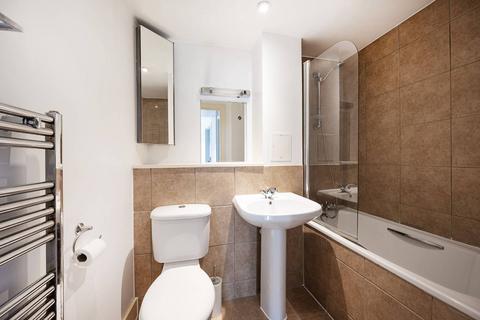 3 bedroom flat for sale, Commercial Road, Tower Hamlets, London, E1