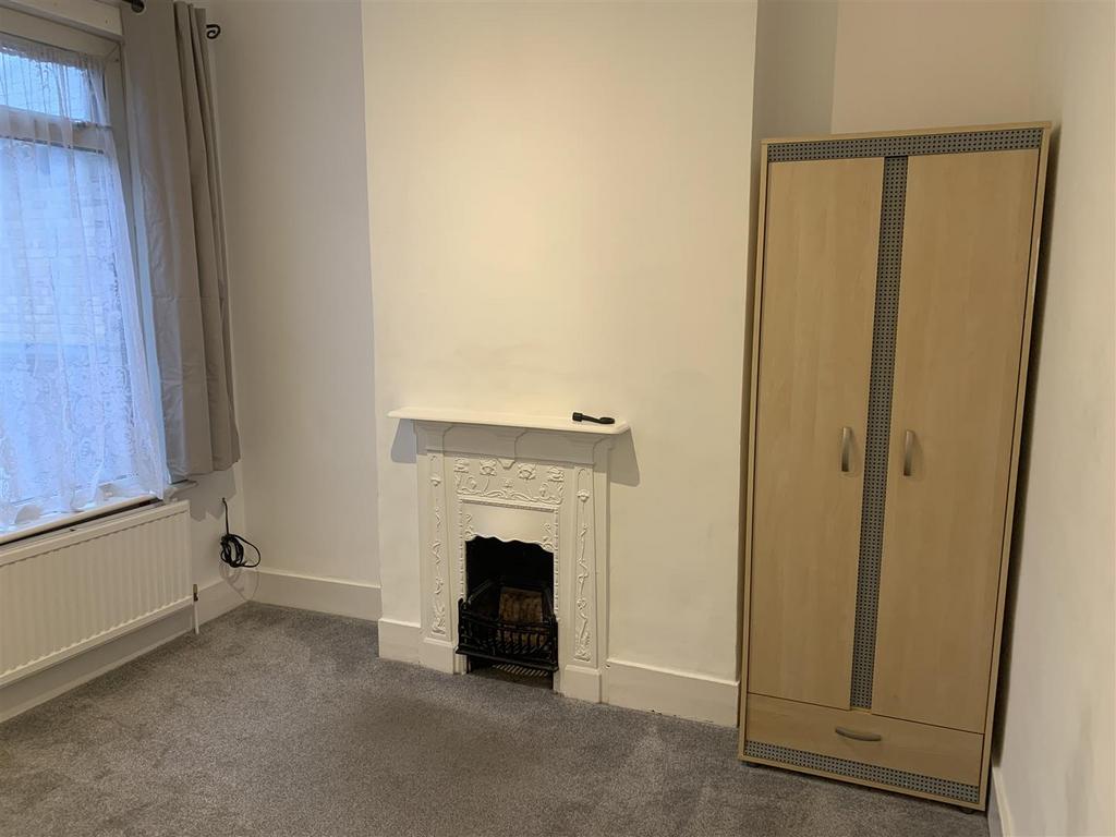 Bedroom 2.jpeg