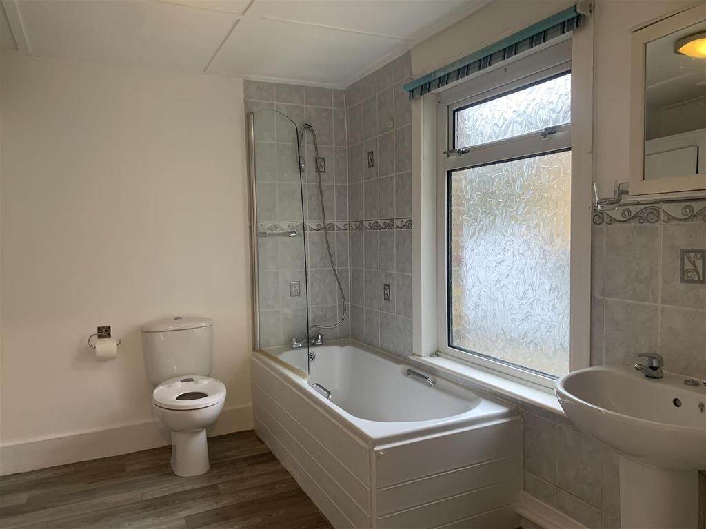Bathroom.jpeg