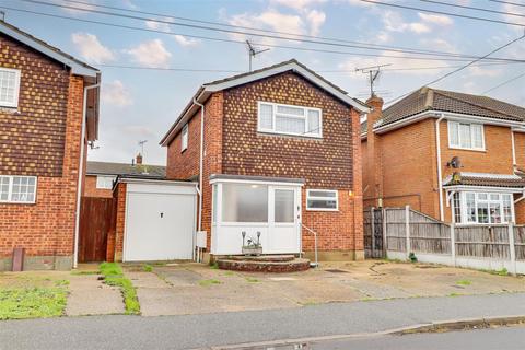 3 bedroom detached house for sale, Waarden Road, Canvey Island SS8