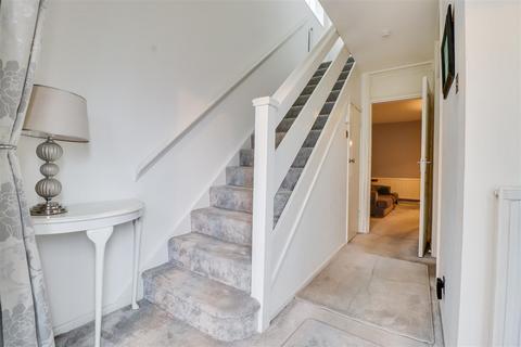 3 bedroom detached house for sale, Waarden Road, Canvey Island SS8