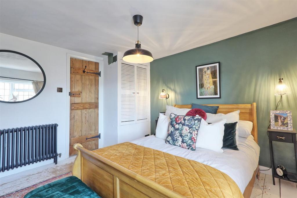 IMG 9690 1 2 easy HDR-interior3.jpg