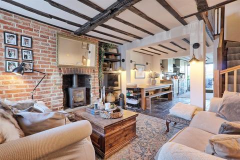 2 bedroom terraced house for sale, Tilkey Road, Coggeshall, Colchester