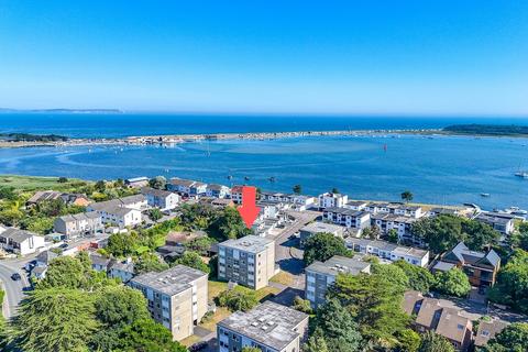 2 bedroom ground floor flat for sale, 4 Rushford Warren, Mudeford, Christchurch, BH23
