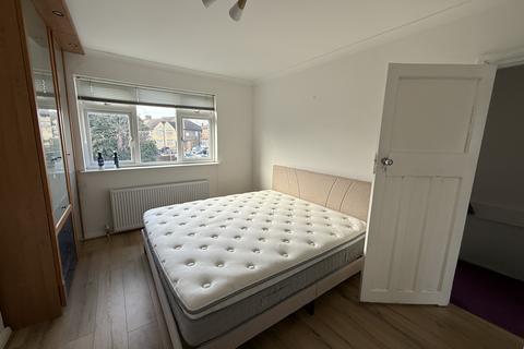 1 bedroom property to rent, Longfield Avenue, Wembley, HA9