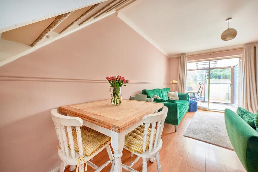 Sitting/Dining Room