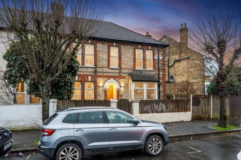 2 bedroom flat for sale, Westbury Road, Croydon CR0