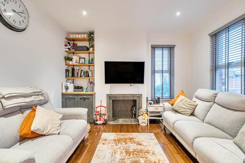 2 bedroom flat for sale, Westbury Road, Croydon CR0