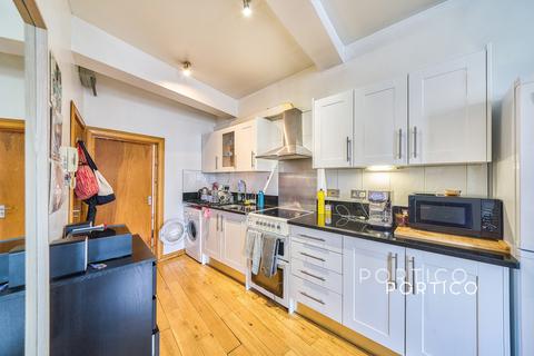 1 bedroom flat to rent, Clapham Common South Side, London, SW4