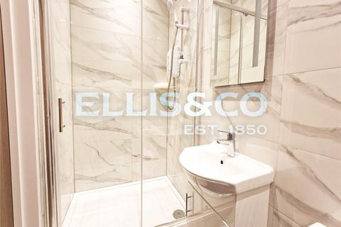 Studio to rent, Station Road, Harrow, HA1