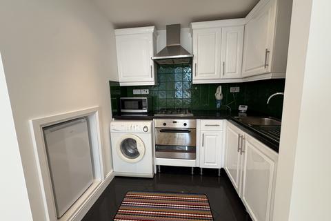1 bedroom flat to rent, Eglinton Hill London SE18