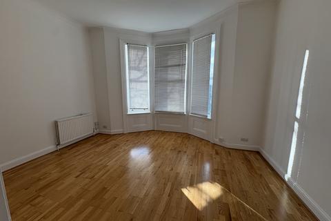 1 bedroom flat to rent, Eglinton Hill London SE18
