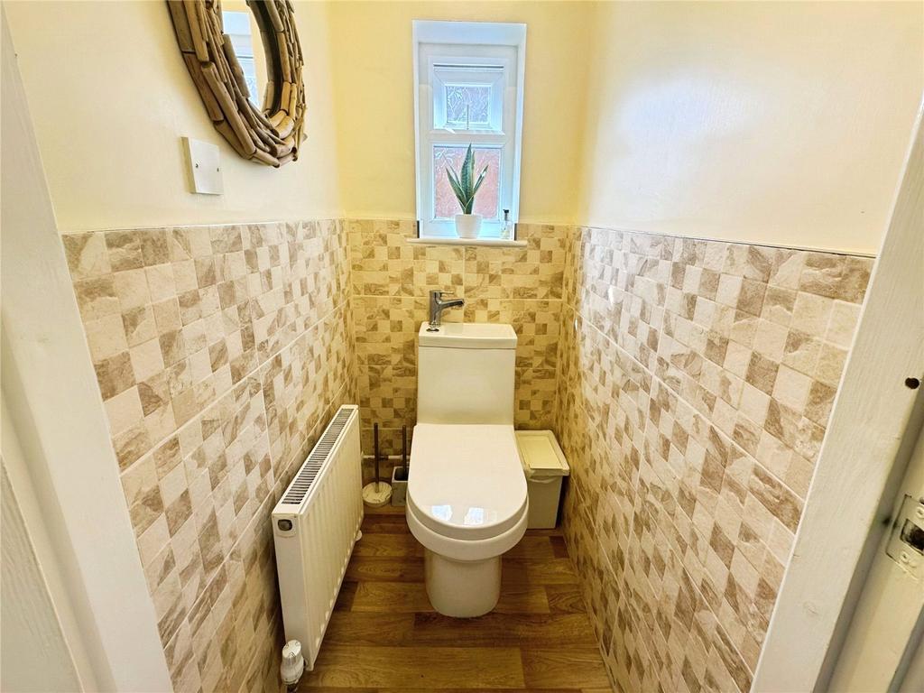 Cloakroom Wc