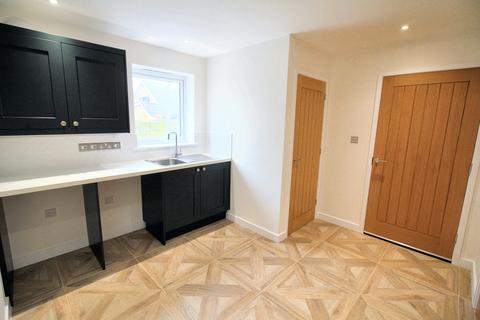 4 bedroom detached bungalow to rent, Marjorie Loke, Trunch NR28