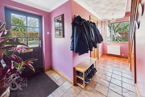 5 bedroom chalet for sale, Stubbs Green, Norwich NR14