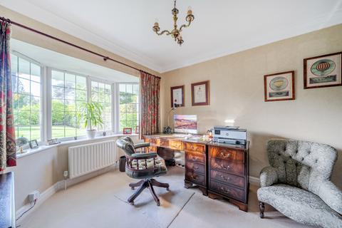 undefined, Woodlands Road, West Byfleet, KT14