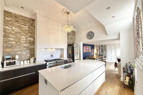 5 bedroom end of terrace house for sale, Hermitage Road, Plymouth PL3