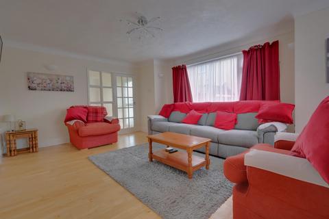 3 bedroom detached bungalow for sale, St Andrew's Road, Farlington