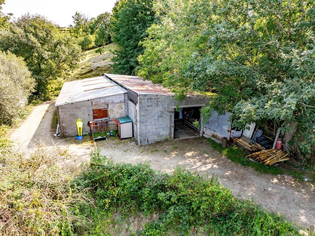 Outbuildings &amp; Stables