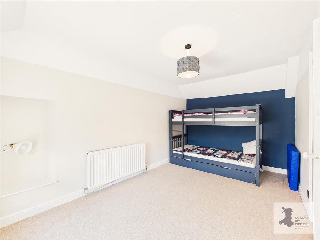 Main house Bedroom 3