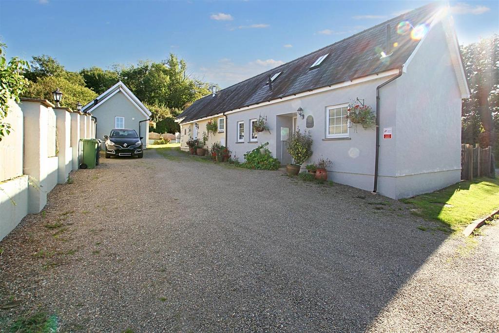 Holiday Cottages and drive