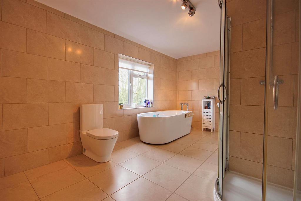 Bathroom/w.c.