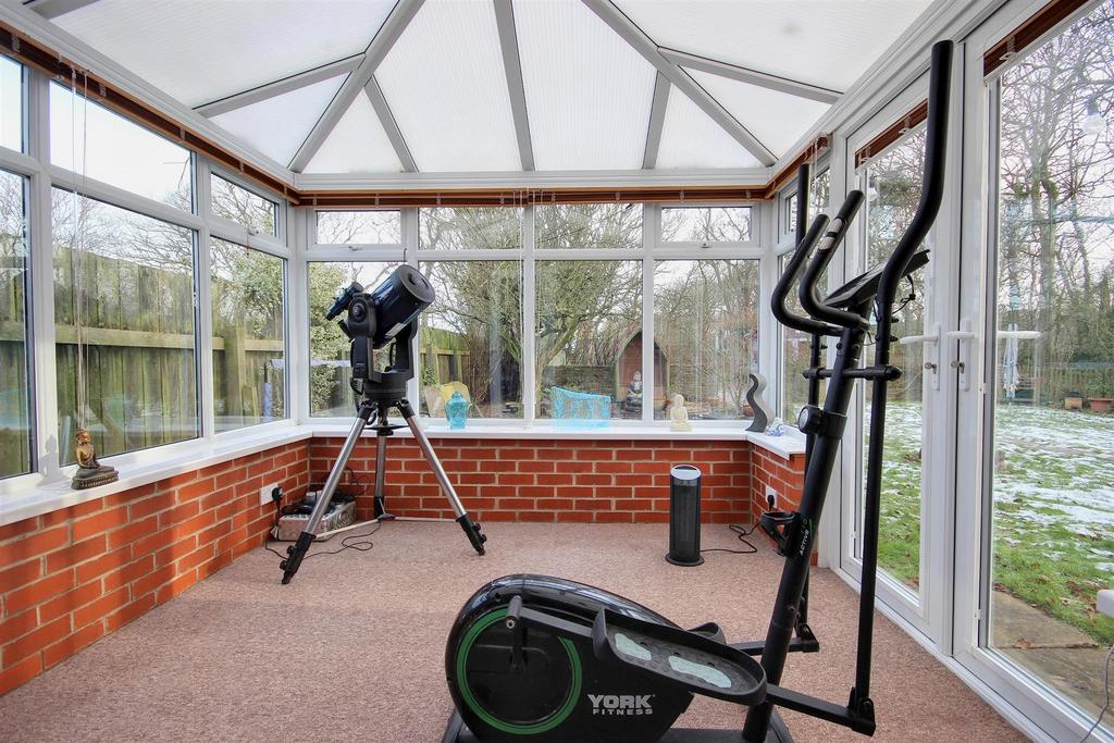 Conservatory annex