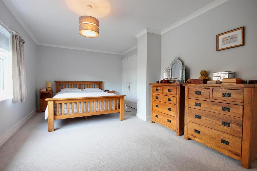 Bedroom 2 (rear)