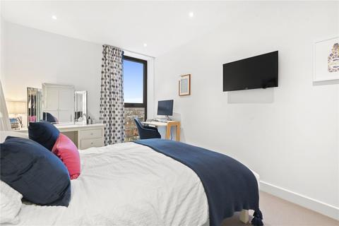 2 bedroom apartment for sale, Balham High Road, London, SW17